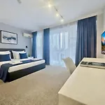 Hotel Eskada 3*