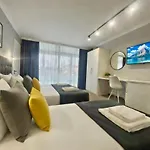 Eskada Hotel