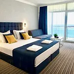 Eskada Hotel 3*