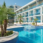 Hotel Eskada 3*