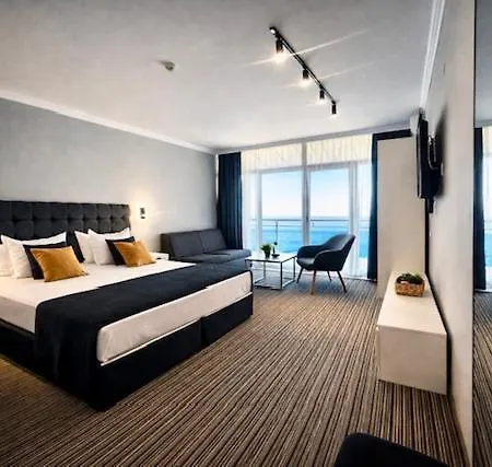 Hotel Eskada - Free Parking