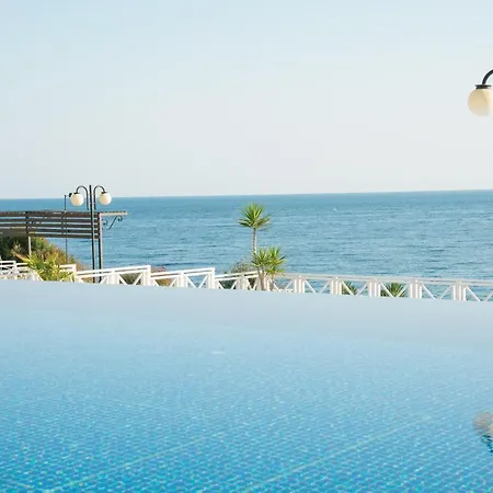 Hotel Eskada Ahtopol